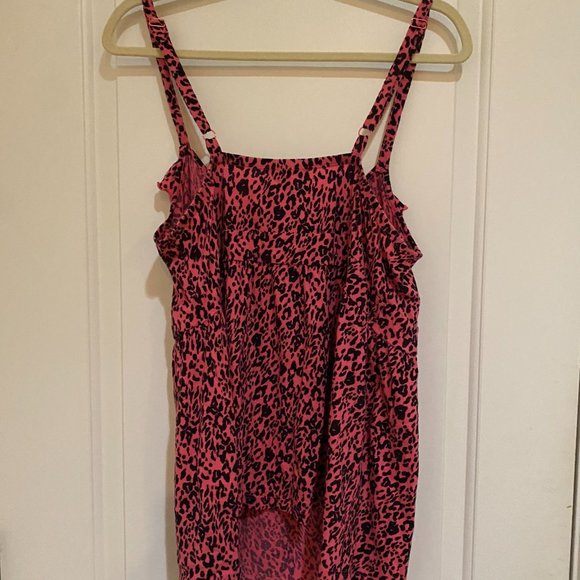 Pink leopard print ruffled tank top - Picture 3 of 3